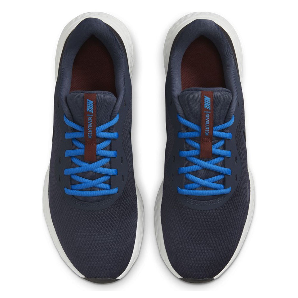 Кроссовки Nike NIKE REVOLUTION 5 мужские черный купить в Intersport •  Интернет-магазин спорттоваров в Украине