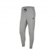 Nike Pantaloni Con Polsino Tech Fleece Nero Uomo