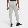 Nike Pantaloni Con Polsino Tech Fleece Nero Uomo