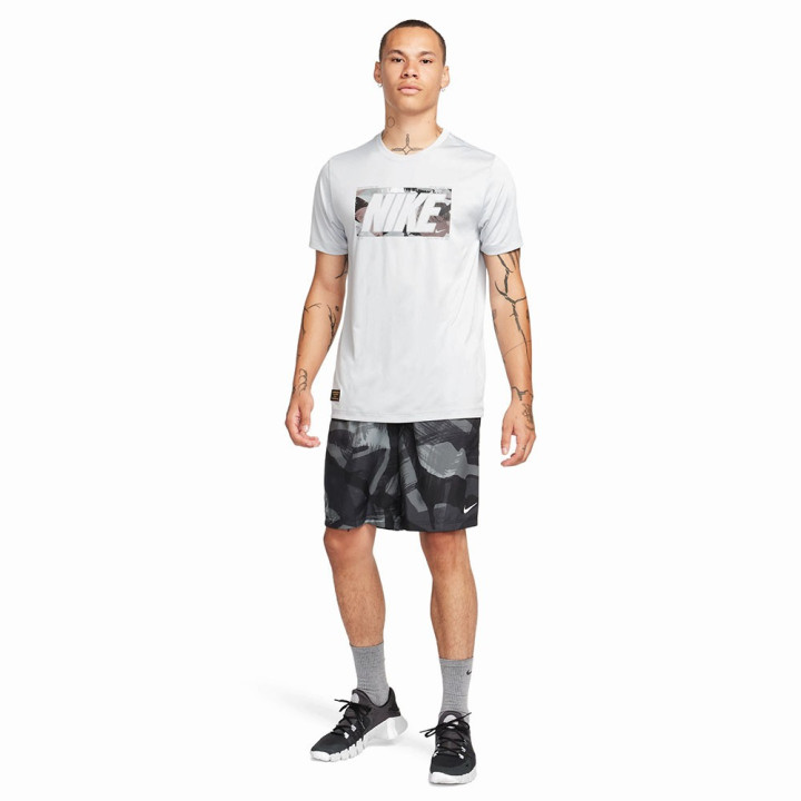 Nike Shorts Sportivi Camouflage Grigio Uomo