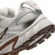 Nike Nike V5 Rnr Beige Marrone - Sneakers Donna