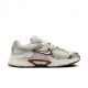 Nike Nike V5 Rnr Beige Marrone - Sneakers Donna