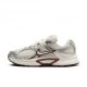 Nike Nike V5 Rnr Beige Marrone - Sneakers Donna
