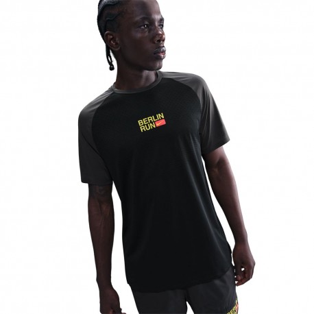 Nike T-Shirt Running City Marathon Stride Ss Nero Anthracite Uomo