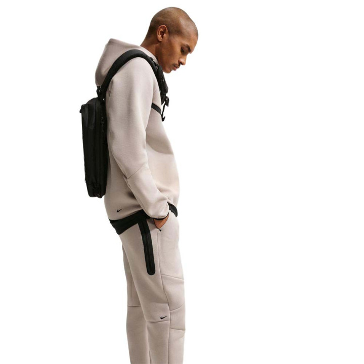 Nike Tech Pantaloni Con Polsino Beige Uomo