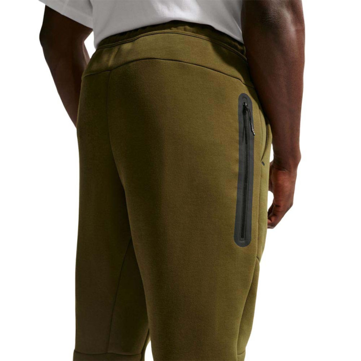 Nike Tech Pantaloni Con Polsino Verde Uomo