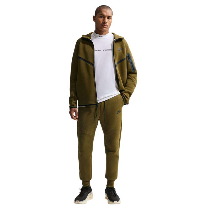 Nike Tech Pantaloni Con Polsino Verde Uomo