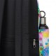 Il classico zaino Eastpak si rinnova con la brillante colorazione Retro Surf Light, perfetta per distinguerti ogni giorno.