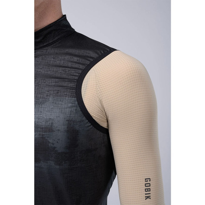 Gobik Gilet Ciclismo Plus 2.0 Nerocurrant Uomo