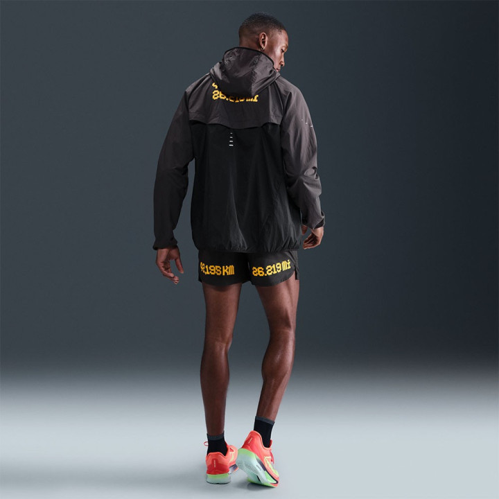 Nike Pantaloncini Running Berlin Marathon Stride 5" Nero Uomo