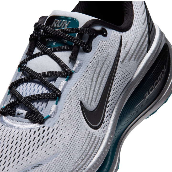 Nike Vomero 18 Football Grigio Nero Mtlc Cool Grigio - Scarpe Running Uomo
