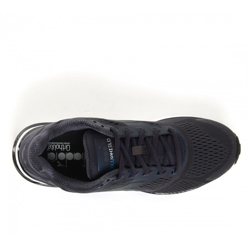 diadora mythos blushield hip 3