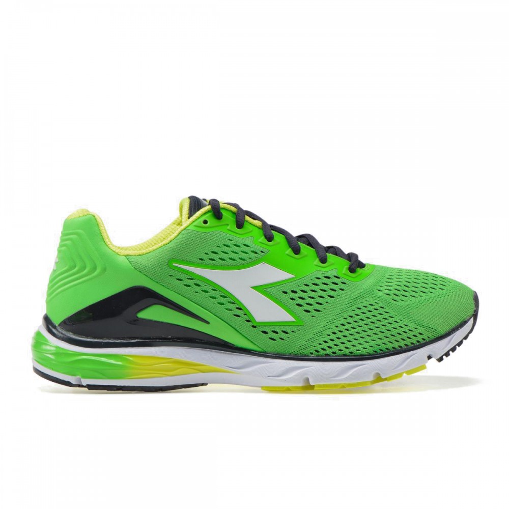 diadora mythos blushield bright