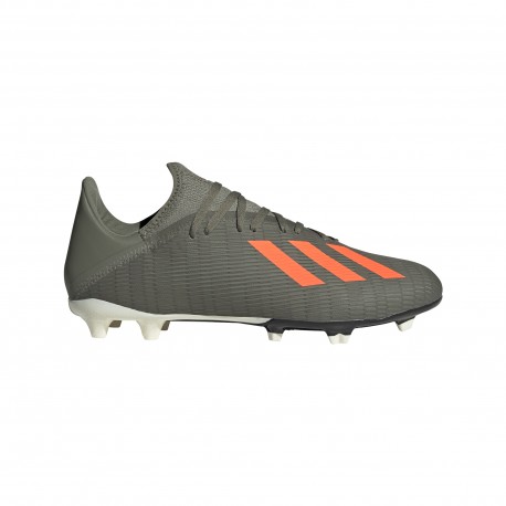 scarpe da calcio a 11 tacchetti