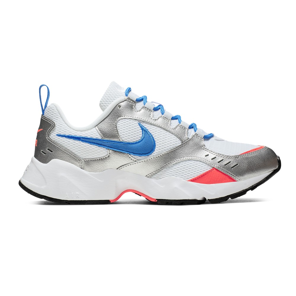costo scarpe nike react element alpha 2011
