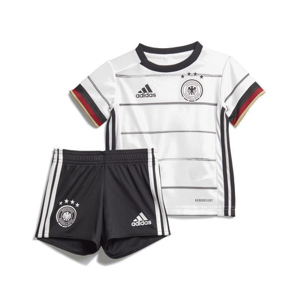 completi calcetto adidas completi calcetto adidas