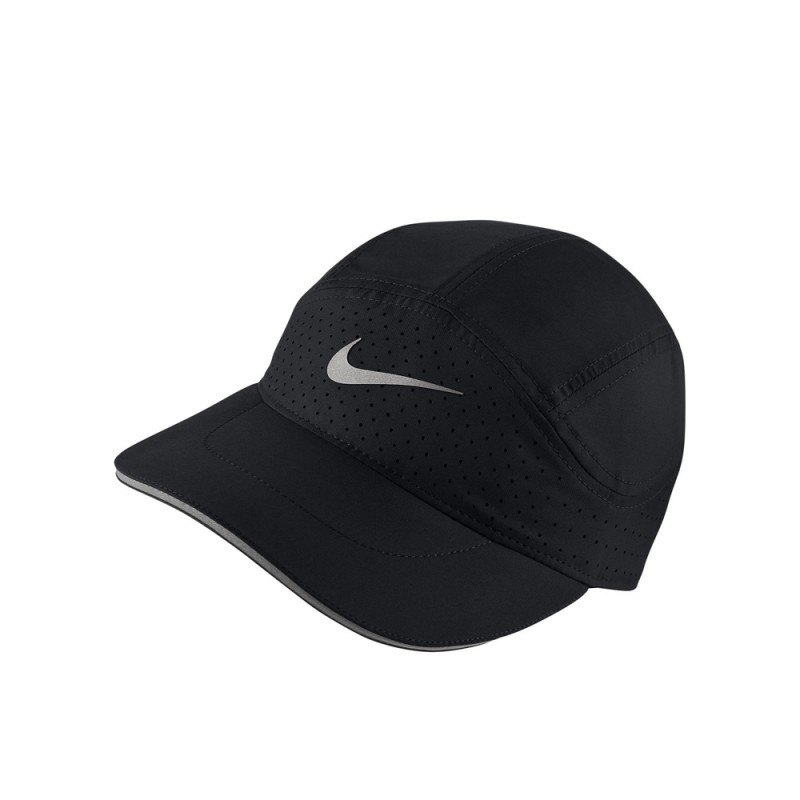 cappello running nike