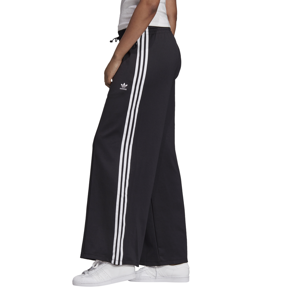 Спортивные палаццо. Adidas Originals PRIMEBLUE Relaxed. Адидас брюки женские gd3093. Штаны PRIMEBLUE Relaxed adidas. Adidas Originals брюки спортивные Relaxed Pant PB.