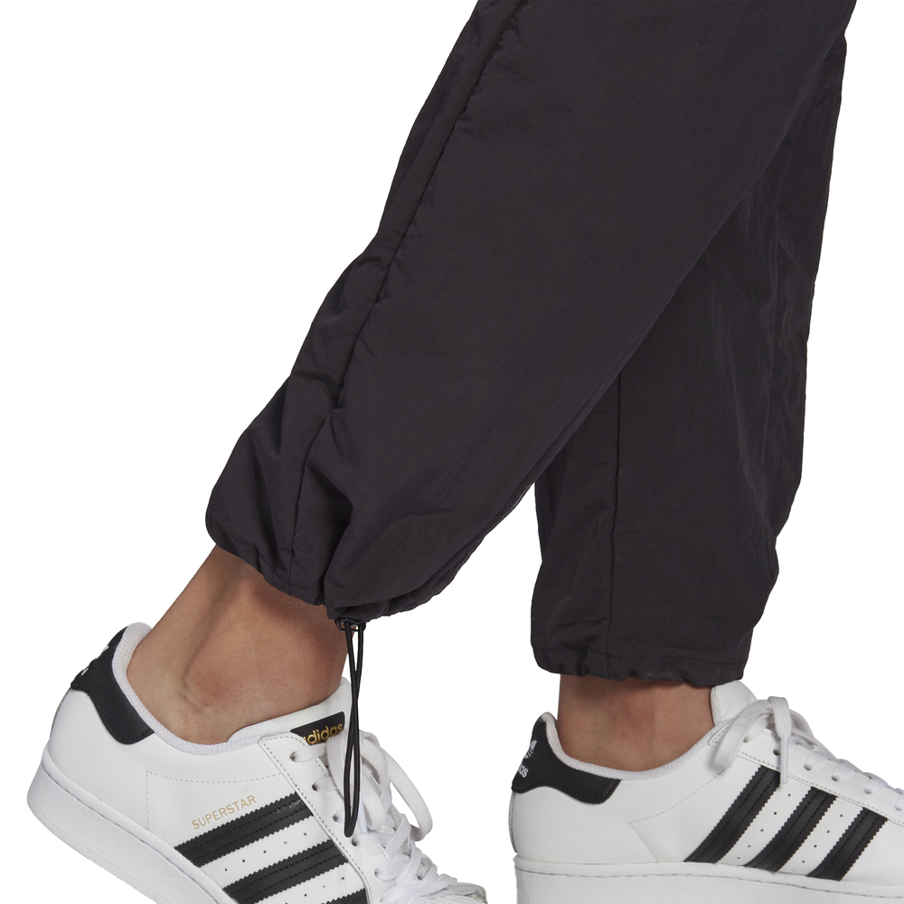 Adidas Sleek scarpe style donna nere in pelle