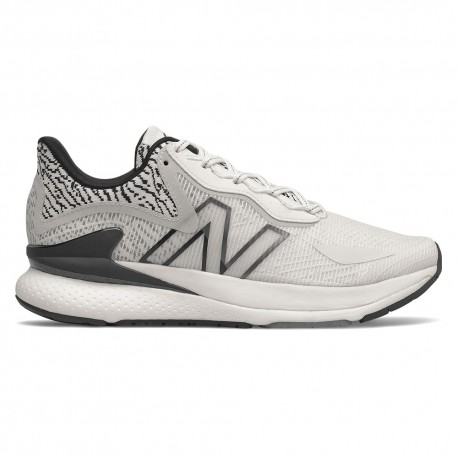NEW BALANCE Scarpa running uomo nera | Quellogiusto Shop online