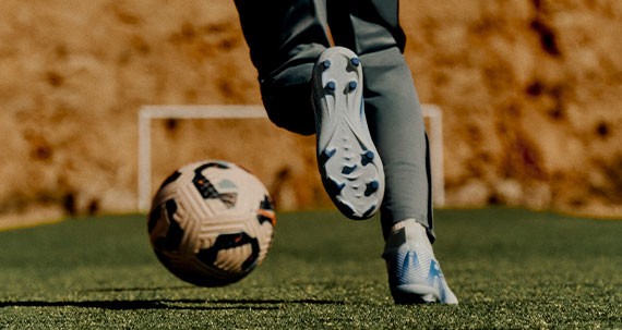Come scegliere le scarpe da calcio | Guida completa e consigli