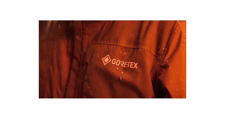 Collezione Gore-Tex: abbigliamento e scarpe tecniche