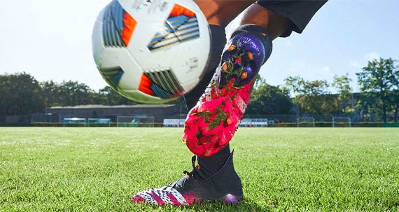 Come pulire le scarpe da calcio: la guida Sportland