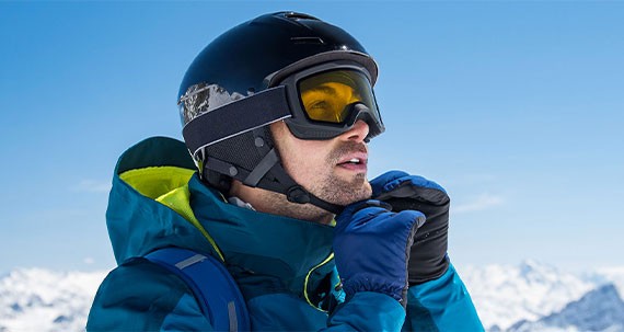 Casco da sci obbligatorio 2025/2026: nuova normativa